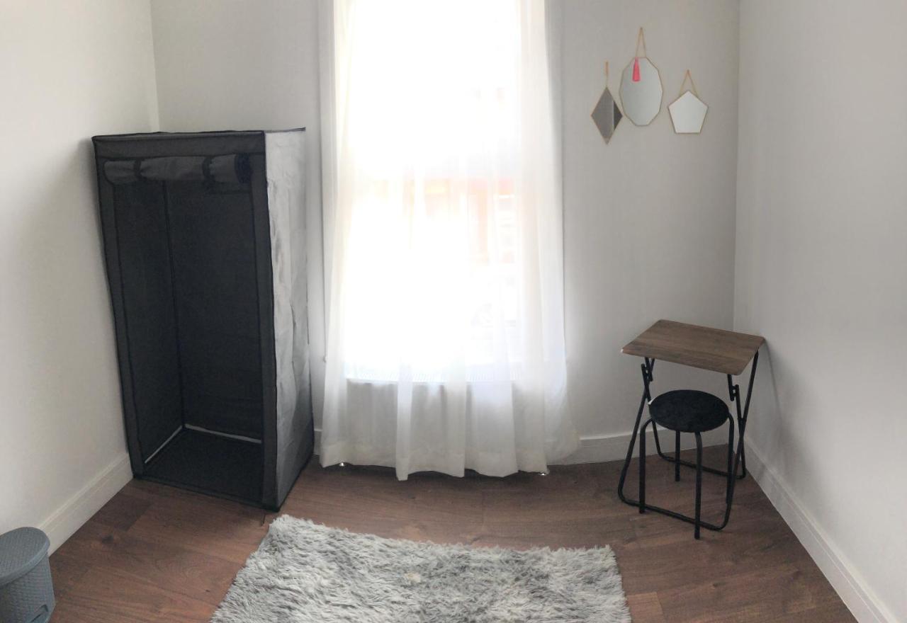 リンカーン Blue House Bed & Breakfast エクステリア 写真